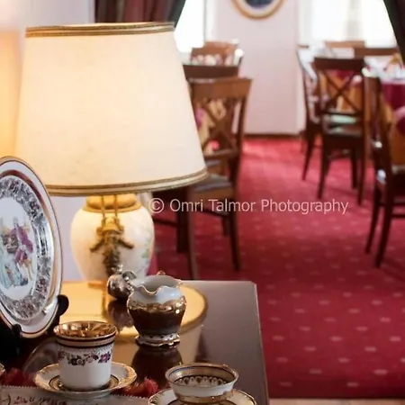 Hotel Konstantinoupolis 2*