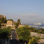 κωνσταντινούπολις 2*