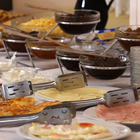 コンスタンティノポリス ホテル 2*