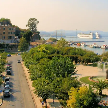 فندق Konstantinoupolis 2*