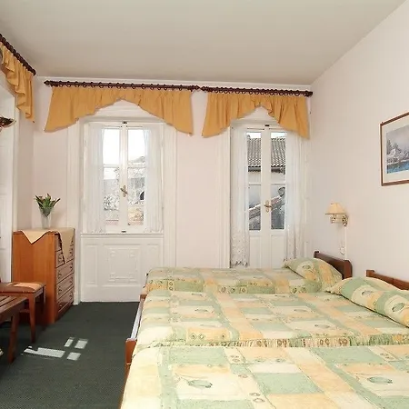 Отель Konstantinoupolis Corfu (city)