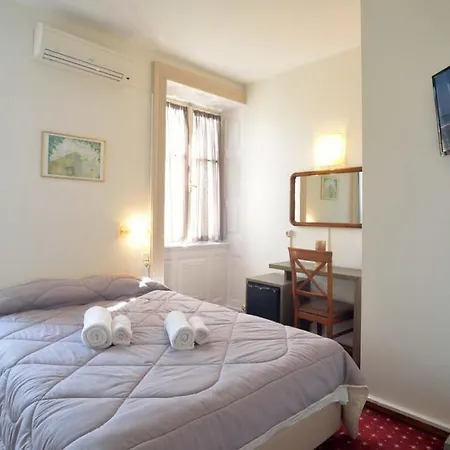 Konstantinoupolis Отель Corfu (city)