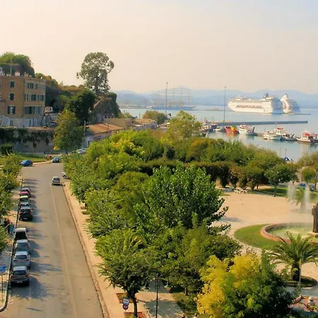 فندق Konstantinoupolis 2*