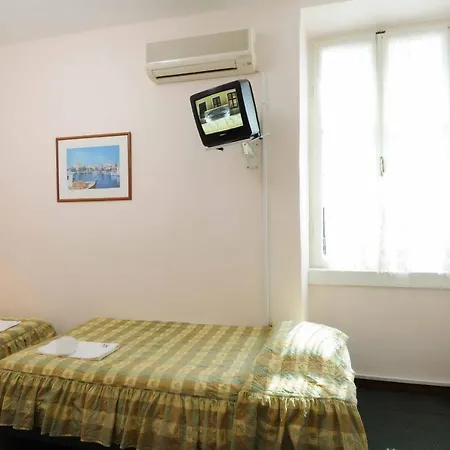 Konstantinoupolis Hotel Corfu (city)