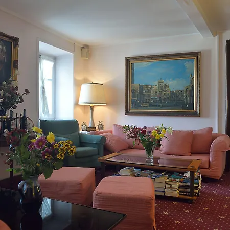 Hotel Konstantinoupolis 2*