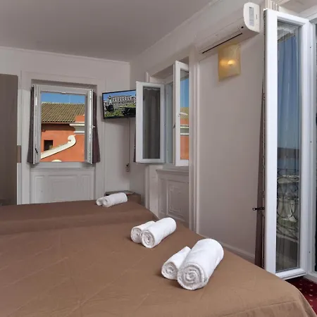 Konstantinoupolis Hotel 2*